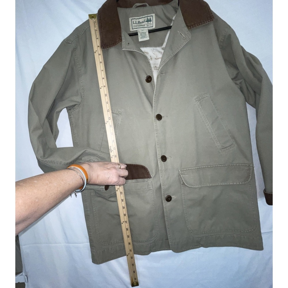 Vtg LL Bean Chore Coat Mens Medium 90s Fish Animal Lined Barn Farm Jacket 0BGW5 - Picture 9 of 16